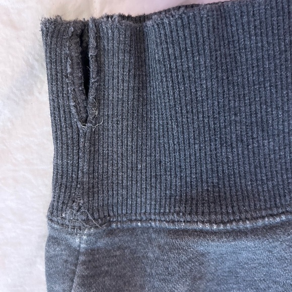 Nike Sweatshirt - Picture 2 of 5